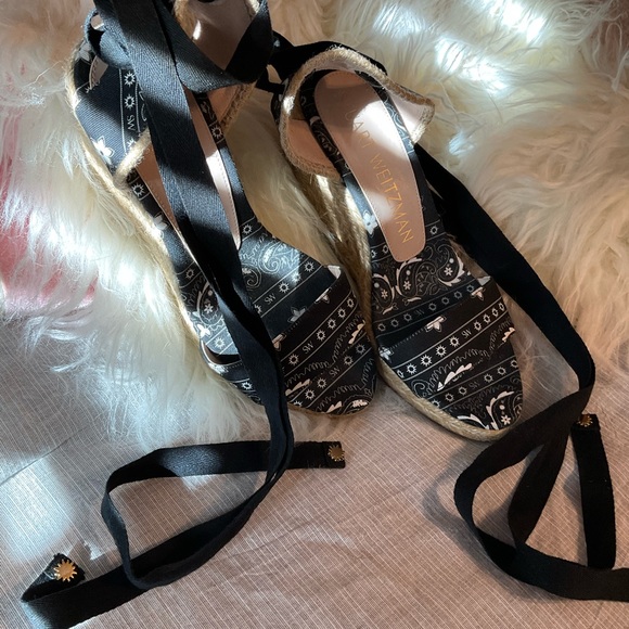 THE STUART WEITZMAN IIIEANA WEDGE BLACK WOVEN FABRIC size 5.5C - Picture 7 of 8